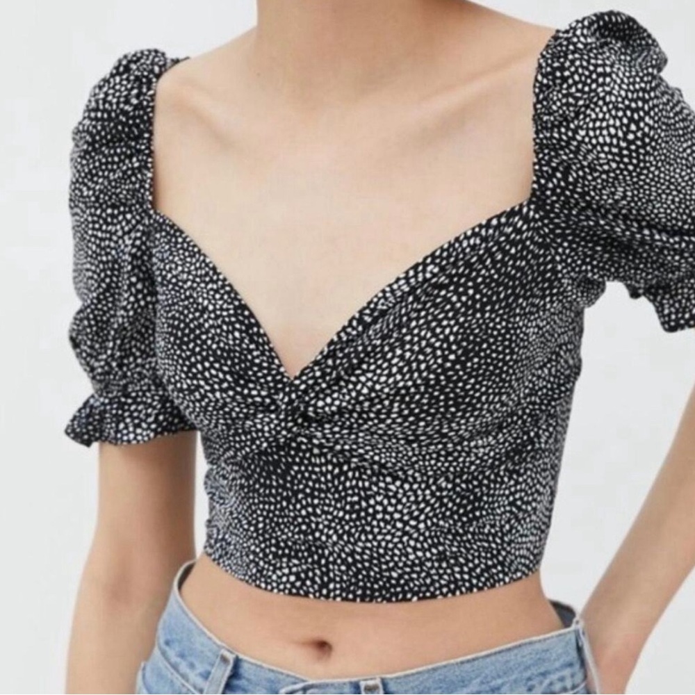 2/$20 Sale Urban Outfitters Milk Maid Twist Front Crop Top